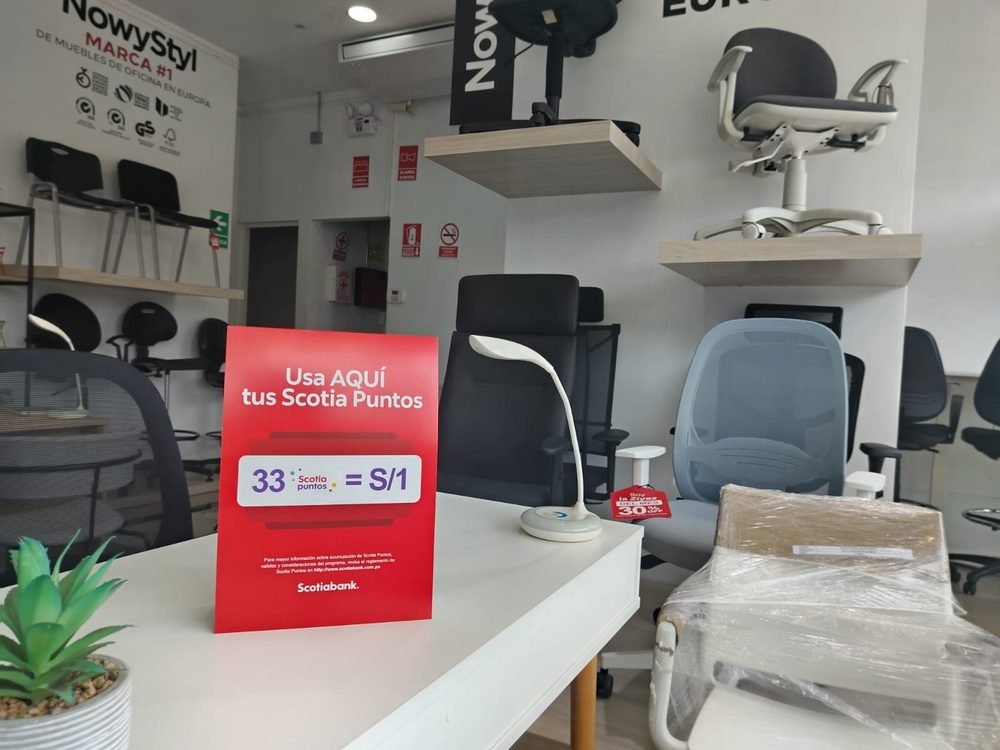 Material POP de Scotia Puntos colocado en tienda NowyStyl